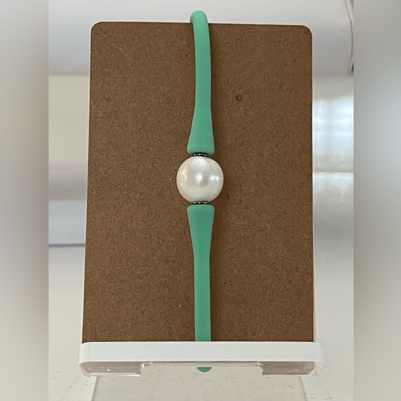 FRESH WATER PEARL Bracelet | NEW! | Silicone Jelly Band - Picture 12 of 13